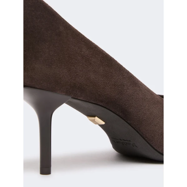 Max Mara Donare Suede Court Shoes in Dark Brown | Heels | Coveti