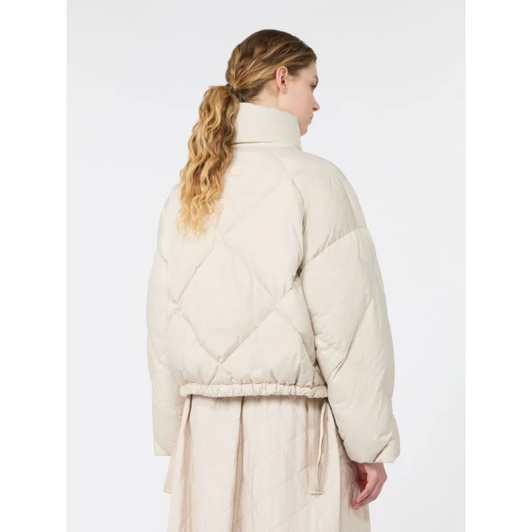 Max Mara Edito Short Diamond-Quilted Down Jacket in Ivory | Jackets | Coveti