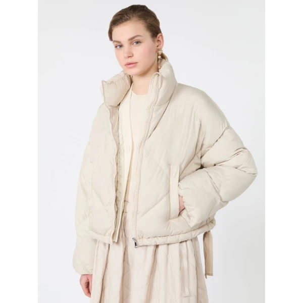 Max Mara Edito Short Diamond-Quilted Down Jacket in Ivory | Jackets | Coveti