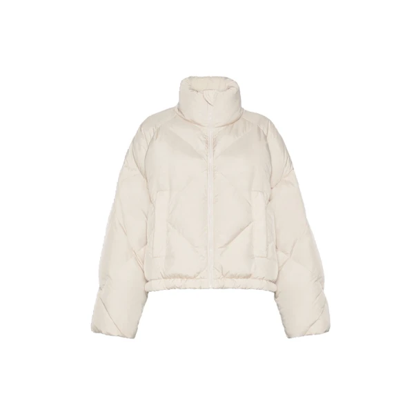 Max Mara Edito Short Diamond-Quilted Down Jacket in Ivory | Jackets | Coveti