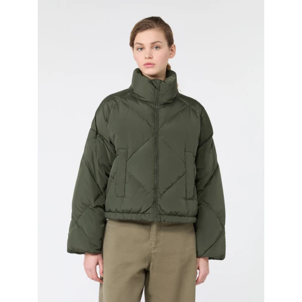 Max Mara Edito Short Diamond-Quilted Down Jacket in Khaki | Jackets | Coveti