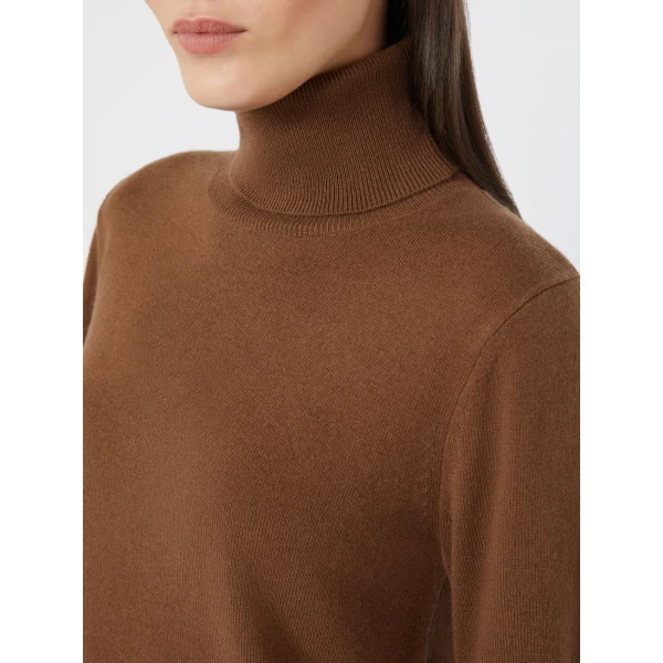 Max Mara Educata Wool and Cashmere Turtleneck Sweater in Tobacco | Turtlenecks | Coveti