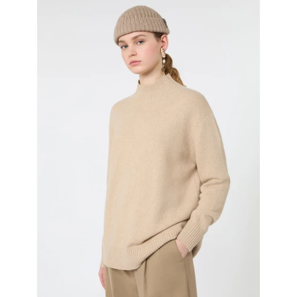 Max Mara Elegia Cashmere Roll-Neck Jumper in Beige | Turtlenecks | Coveti