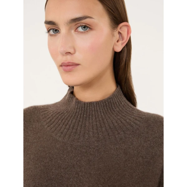 Max Mara Elegia Cashmere Roll-Neck Jumper in Marron Glace | Turtlenecks | Coveti