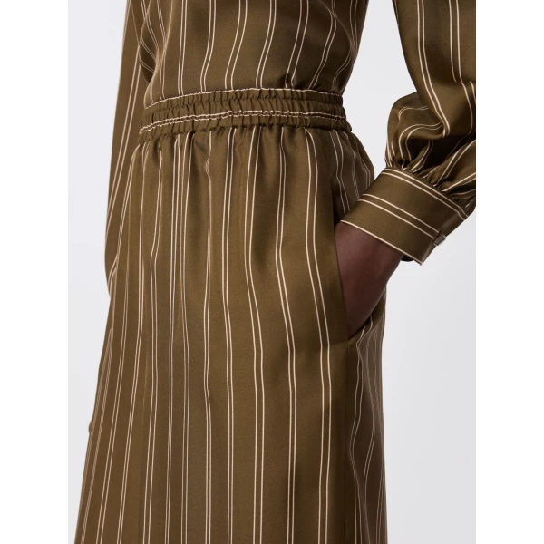 Max Mara Eliseo Printed Silk Relaxed Trousers in Khaki | Wide leg pants | Coveti