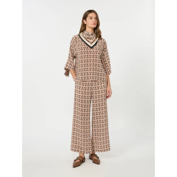 Max Mara Eusebio Printed Silk Crepe de Chine Trousers in Antique Rose | Tailored pants | Coveti