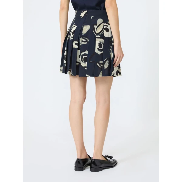 Max Mara Fanale Printed Silk Crepe de Chine Shorts in Ultramarine | Shorts | Coveti