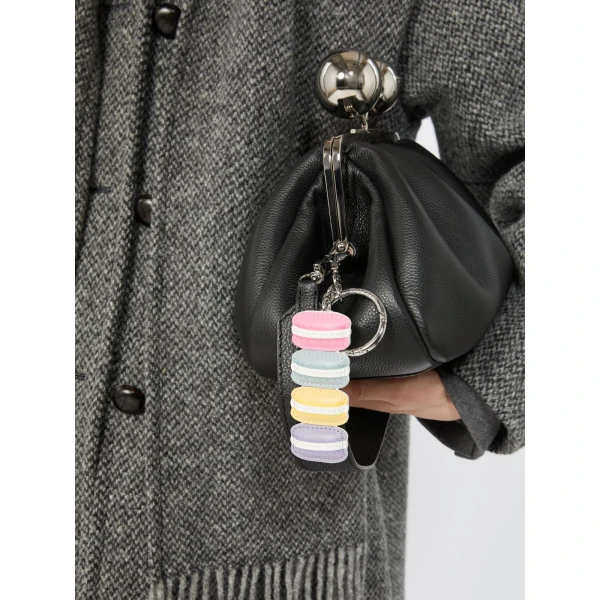 Max Mara Fantino Leather Keyring in Fuchsia | Bag charms | Coveti
