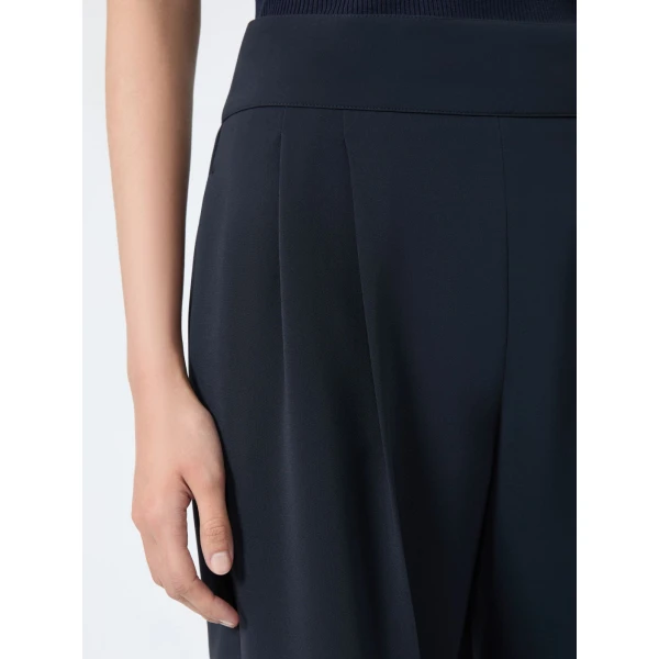Max Mara Fascia Compact Cady Trousers in Midnight Blue | Tailored pants | Coveti