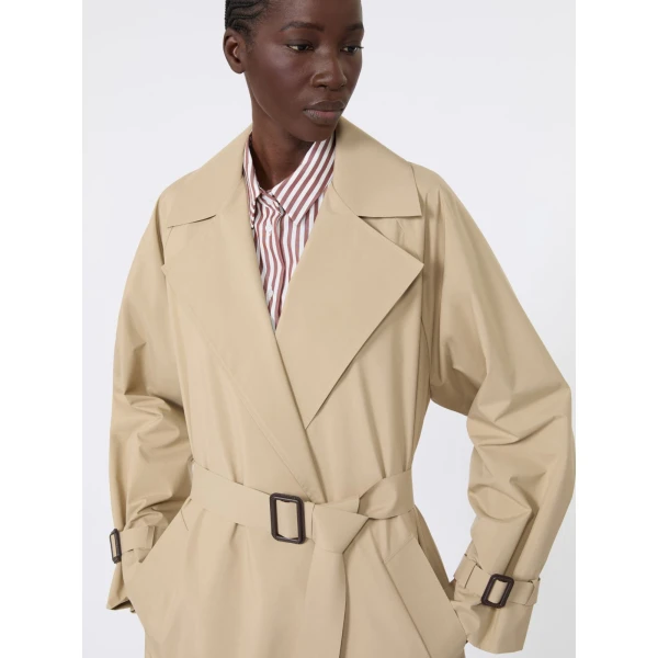 Max Mara Fatto Long Water-Repellent Trench Coat in Beige | Trench Coat | Coveti