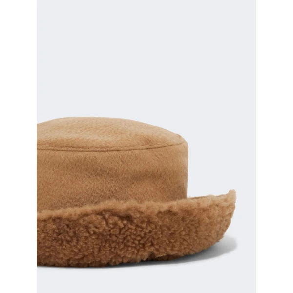 Max Mara Fiducia Reversible Camel Cloche Hat in Camel | Hats | Coveti