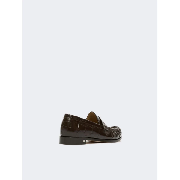 Max Mara Fingere Crocodile-Print Leather Loafers in Chocolate | Loafers | Coveti