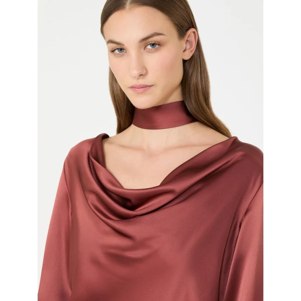 Max Mara Fiocchi Silk Satin Blouse in Antique Rose | Blouse | Coveti