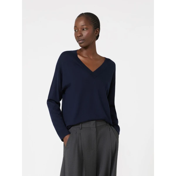 Max Mara Fiocchi Wool and Cashmere V Neck Jumper in Navy | Sweaters | Coveti