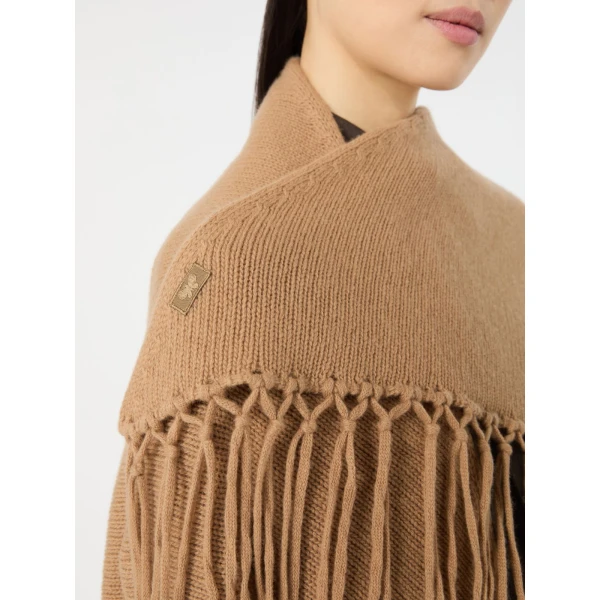 Max Mara Fringed Wool Shawl in Camel | Scarves | Coveti