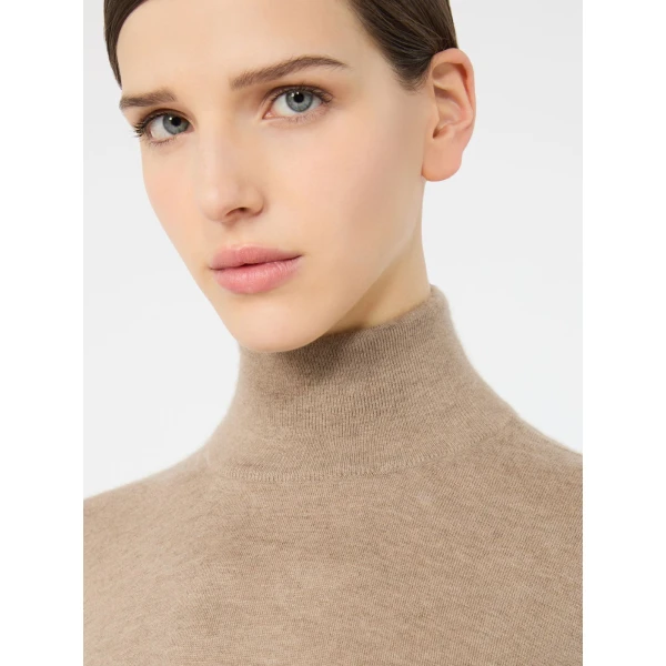 Max Mara Gatto Cashmere Polo-Neck Sweater in Sand | Turtlenecks | Coveti