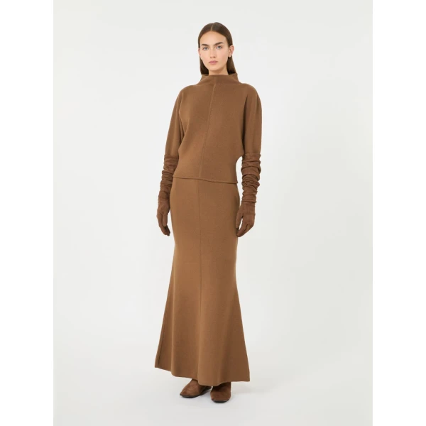 Max Mara Giglio Wool and Cashmere Cropped Jumper in Camel | Sweaters | Coveti