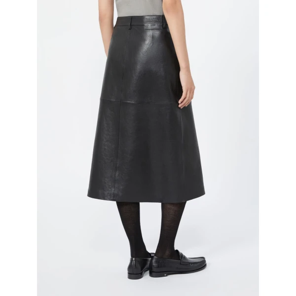 Max Mara Gita Nappa Leather A-Line Skirt in Black | Leather Skirts | Coveti