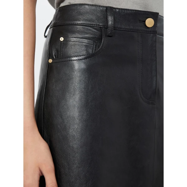 Max Mara Gita Nappa Leather A-Line Skirt in Black | Leather Skirts | Coveti