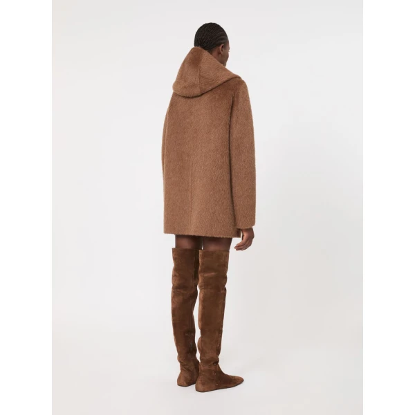 Max Mara Golf Short Camel and Mohair Coat in Light Brown | Wool Coat | Coveti