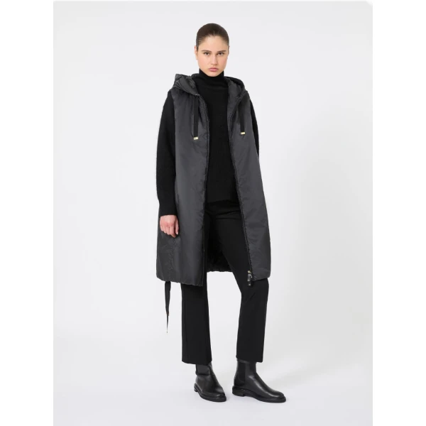Max Mara Greengi Water-Repellent Canvas Gilet in Black | Vests | Coveti
