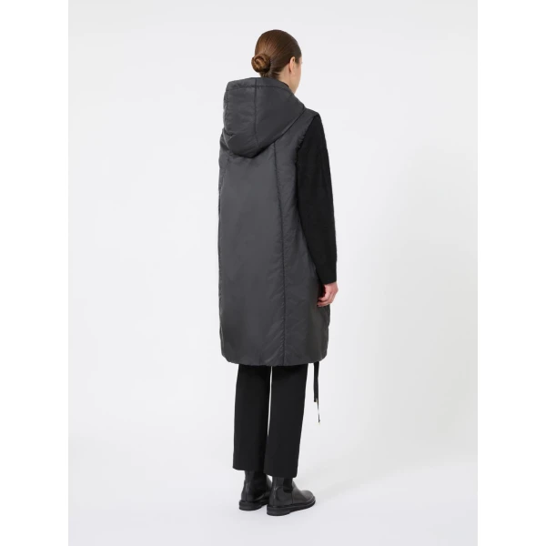 Max Mara Greengi Water-Repellent Canvas Gilet in Black | Vests | Coveti