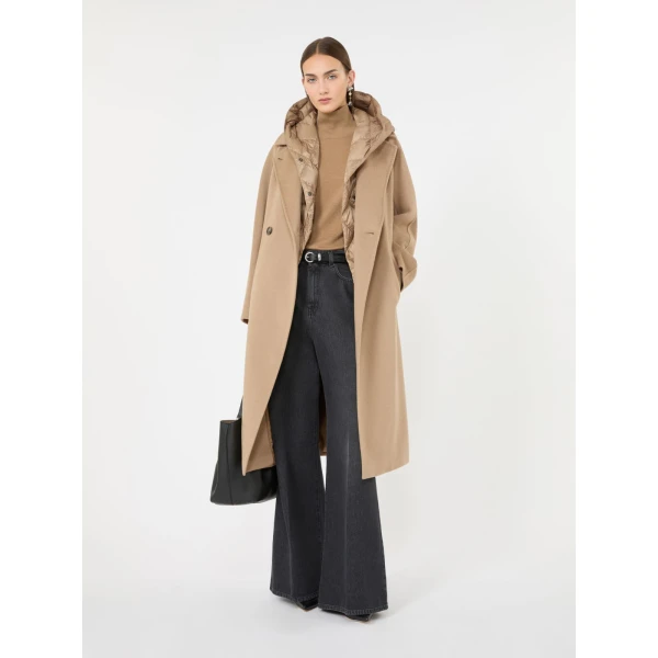 Max Mara Kiku Wool and Silk Turtleneck in Camel | Turtlenecks | Coveti