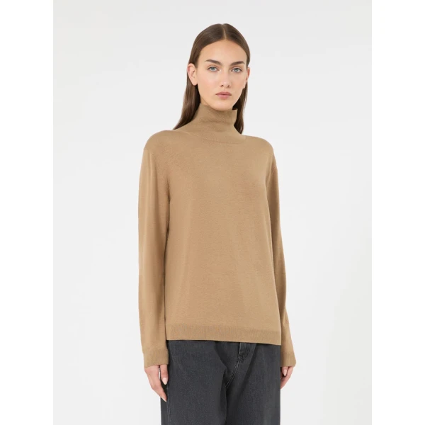 Max Mara Kiku Wool and Silk Turtleneck in Camel | Turtlenecks | Coveti
