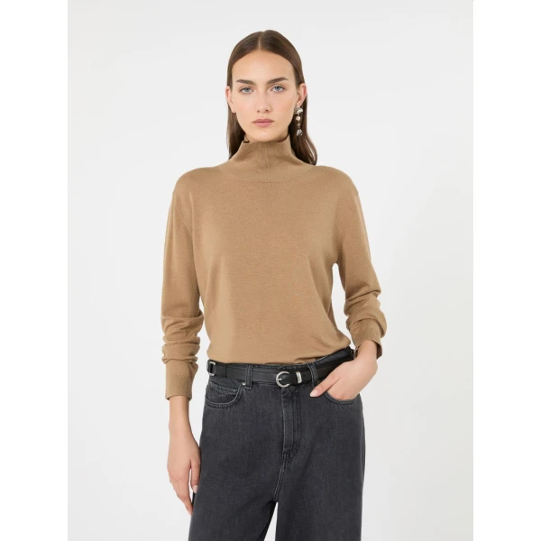 Max Mara Kiku Wool and Silk Turtleneck in Camel | Turtlenecks | Coveti