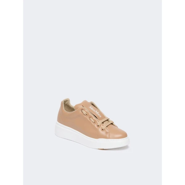 Max Mara Leather Trainers in Ivory | Sneakers | Coveti