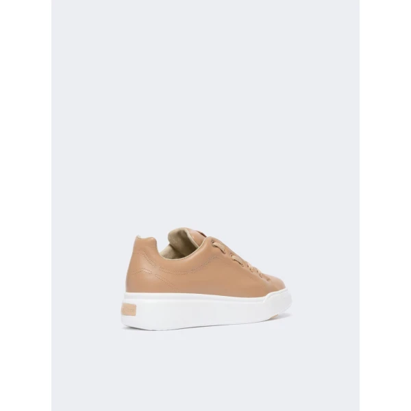 Max Mara Leather Trainers in Ivory | Sneakers | Coveti