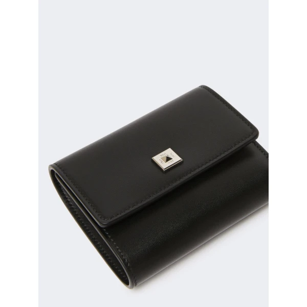 Max Mara Leather Tri-Fold Wallet in Black | Wallets & Purses | Coveti