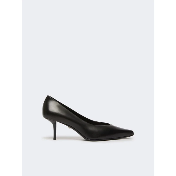 Max Mara Lightpump Smooth Leather Court Shoes in Black | Heels | Coveti