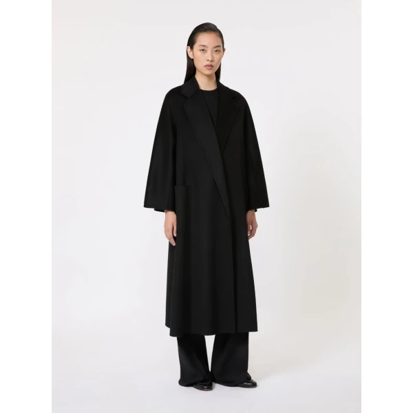 Max Mara Ludmilla Icon Coat in Black | Coats | Coveti