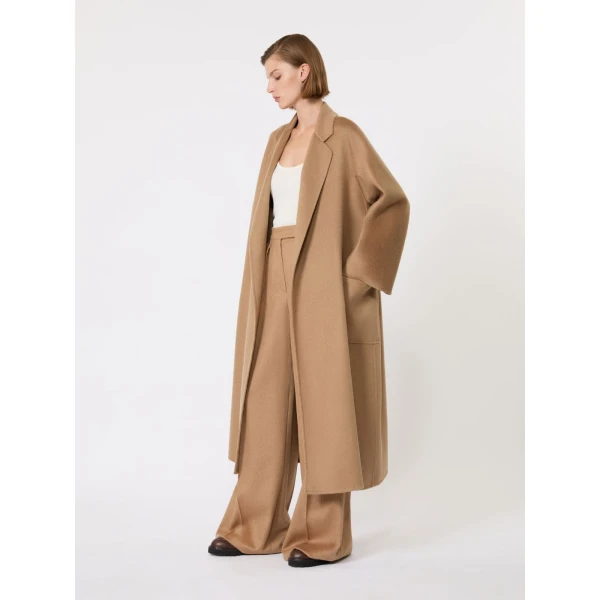 Max Mara Ludmilla Icon Coat in Camel | Coats | Coveti