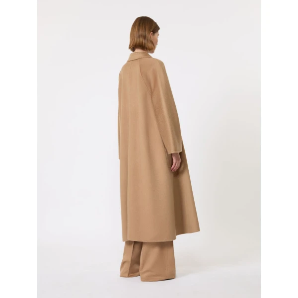 Max Mara Ludmilla Icon Coat in Camel | Coats | Coveti
