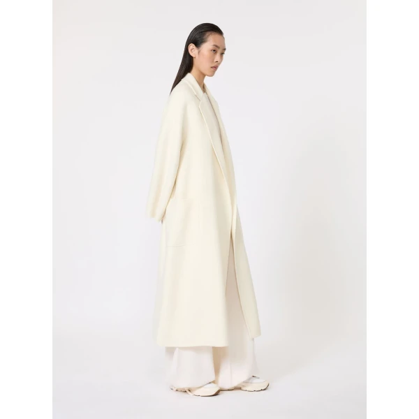 Max Mara Ludmilla Icon Coat in Double-Faced Cashmere in White | Coats | Coveti