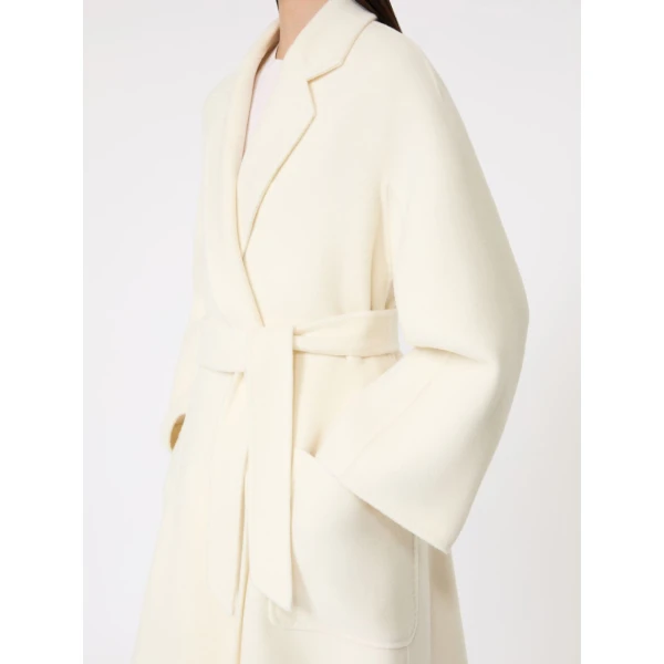 Max Mara Ludmilla Icon Coat in Double-Faced Cashmere in White | Coats | Coveti