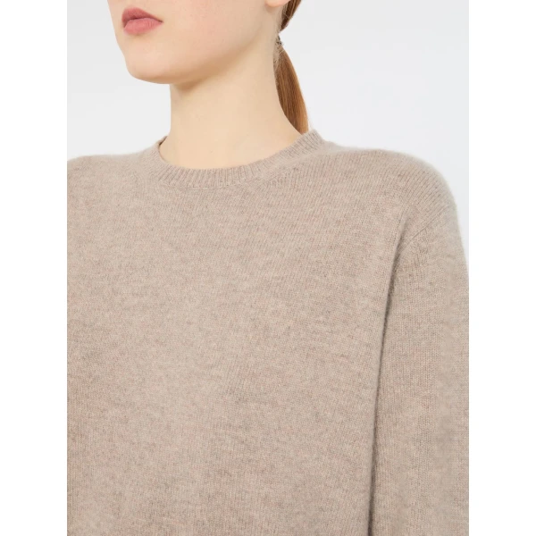 Max Mara Lume Cashmere Yarn Sweater in Sand | Sweaters | Coveti