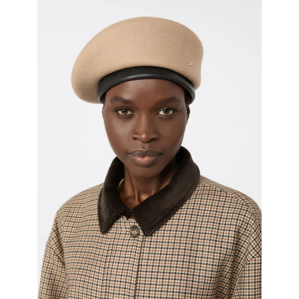 Max Mara Manto Wool Felt Beret in Camel | Hats | Coveti