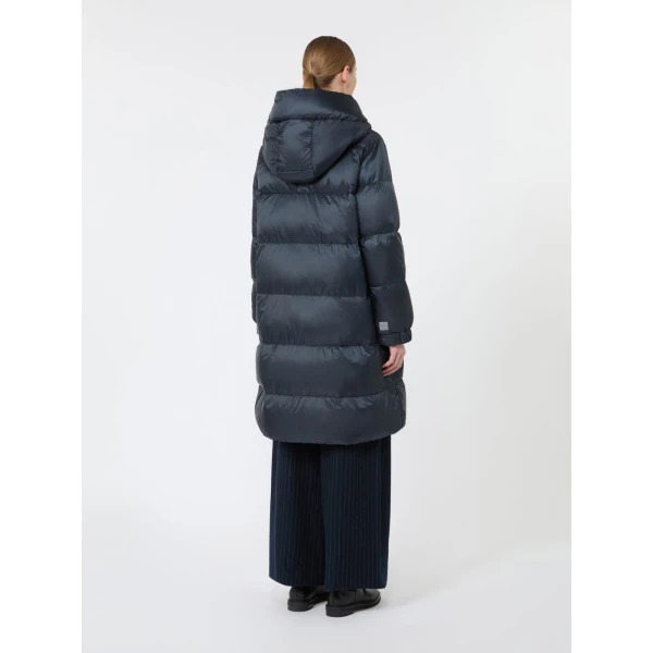Max Mara Marte Roomy Quilted Midi Puffer in Midnight Blue | Coats | Coveti