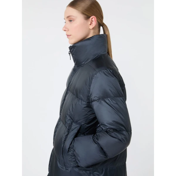 Max Mara Marte Roomy Quilted Midi Puffer in Midnight Blue | Coats | Coveti