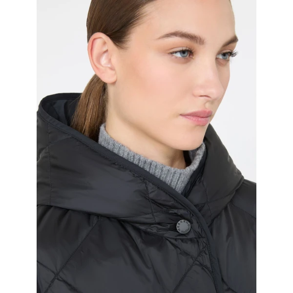 Max Mara Massa Reversible Technical Twill Down Jacket in Black | Jackets | Coveti