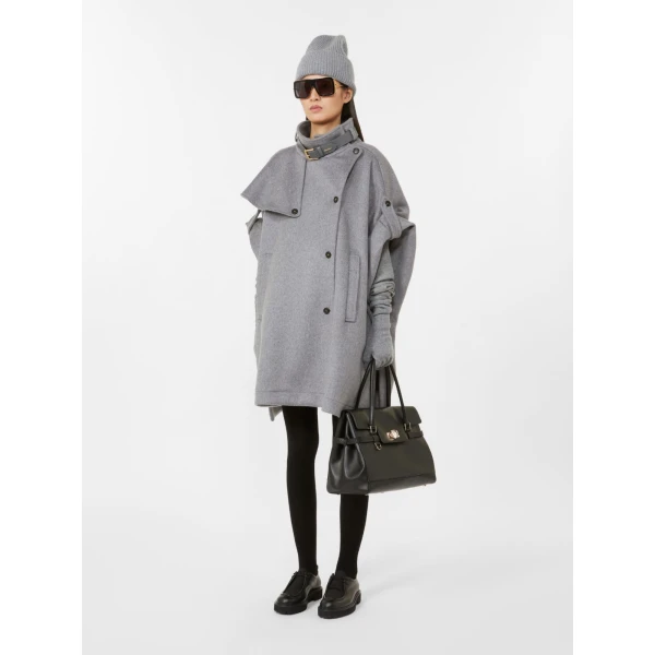 Max Mara Medium Margaux Natural Leather Handbag in Black | Totes & Top-Handle Bags | Coveti