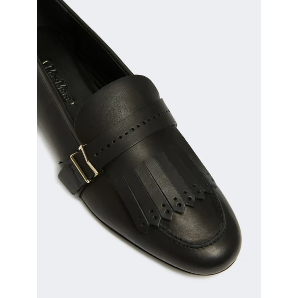 Max Mara Mister Fringed Leather Loafers in Black | Loafers | Coveti