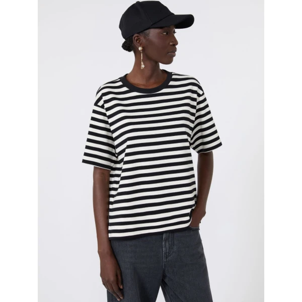 Max Mara Multid Jersey Boxy T-Shirt in Black | T-shirts | Coveti