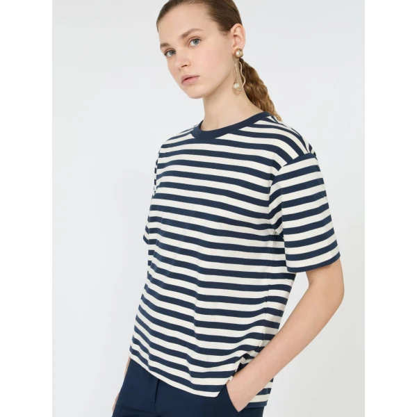 Max Mara Multid Jersey Boxy T-Shirt in Navy | T-shirts | Coveti