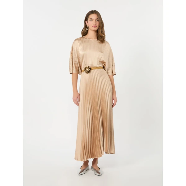Max Mara Nicchia Pleated Satin Skirt in Antique Rose | Pleated Skirts | Coveti