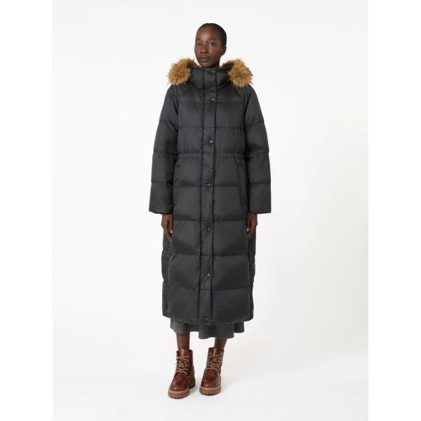 Max Mara Novak Long Reversible Water-Repellent Down Jacket in Black | Jackets | Coveti