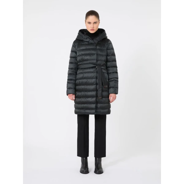 Max Mara Novef Reversible Water-Repellent Satin Down Jacket in Black | Jackets | Coveti